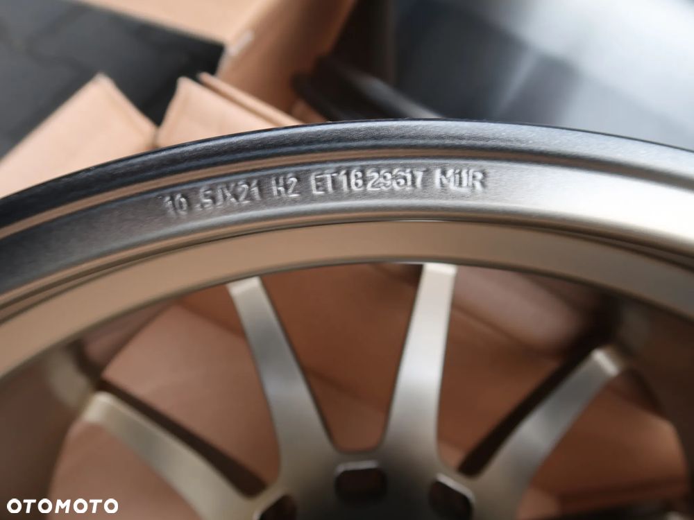 Felgi Aluminiowe Lamborghini URUS 21'' Gold Edytion - 17