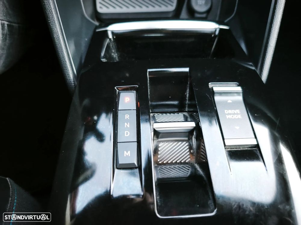 Citroën C4 X PureTech 130 Stop&Start EAT8 PLUS - 22