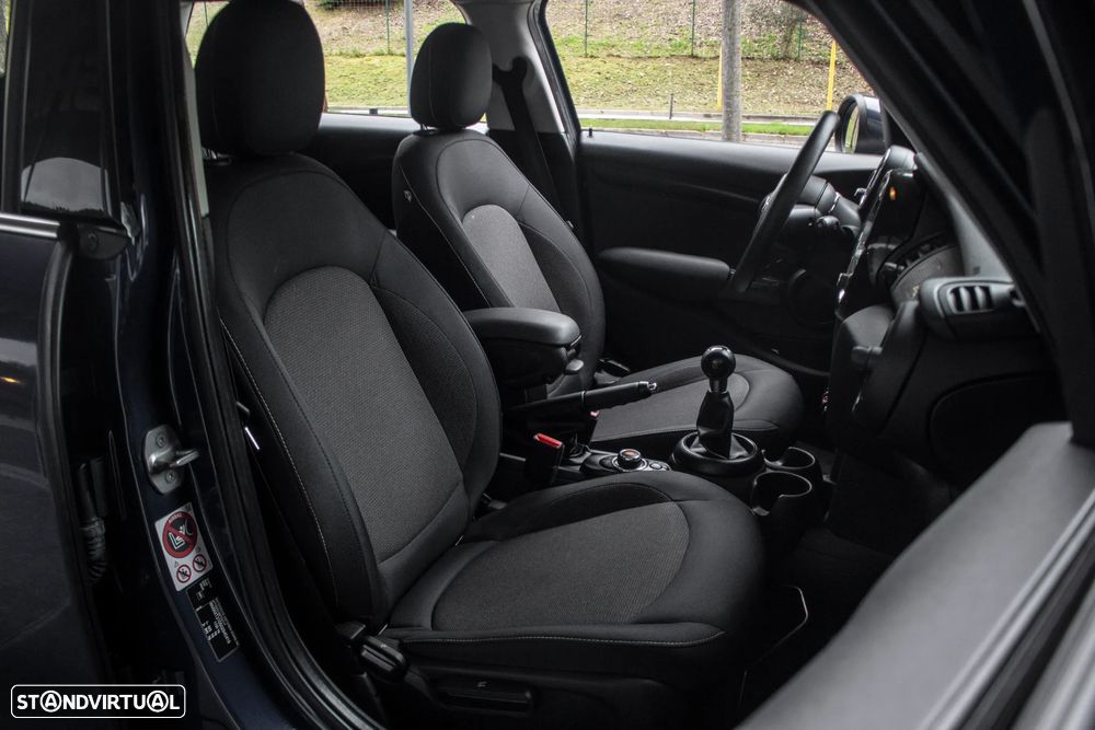 MINI 5 Portas Cooper D - 29