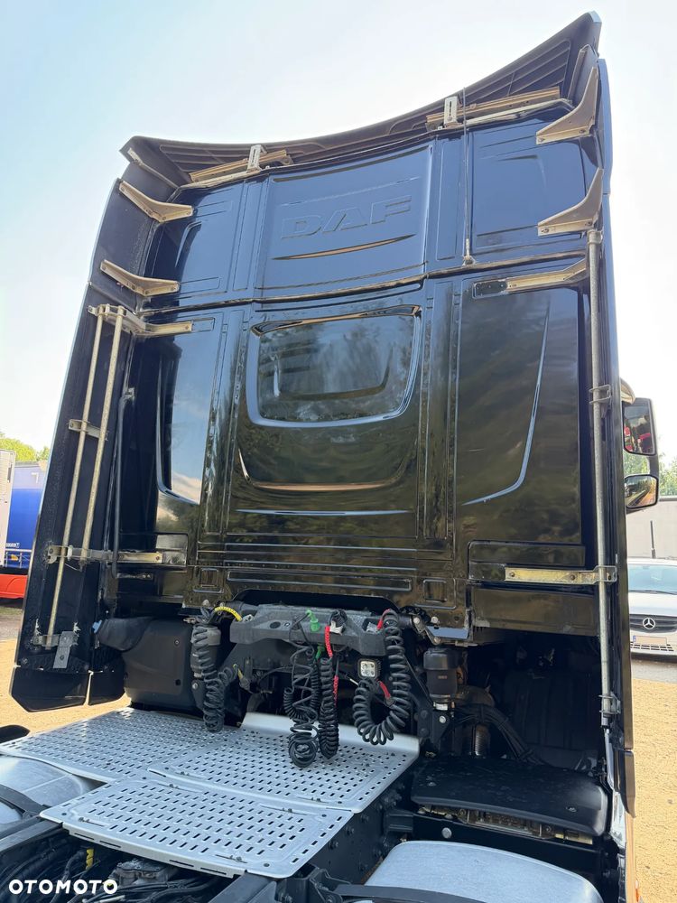 DAF XG+ 530 KM / RETARDER INTARDER / FULL KONTRAKT DAF / KLIMA POSTOJOWA / MAX ZBIORNIKI 1465 L / NAJWIĘKSZA KABINA XG PLUS / FULL SPOJLERY / DOSTĘPNE 3 SZTUKI !! - 25