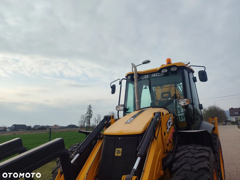 JCB JCB 4CX / RÓWNE KOŁA / TORQUELOCK / POWERSHIFT / SPROWADZONA / - 11
