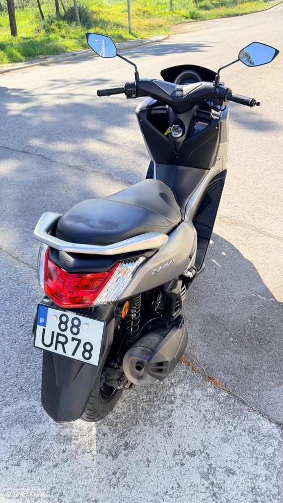 Yamaha NMAX - 3