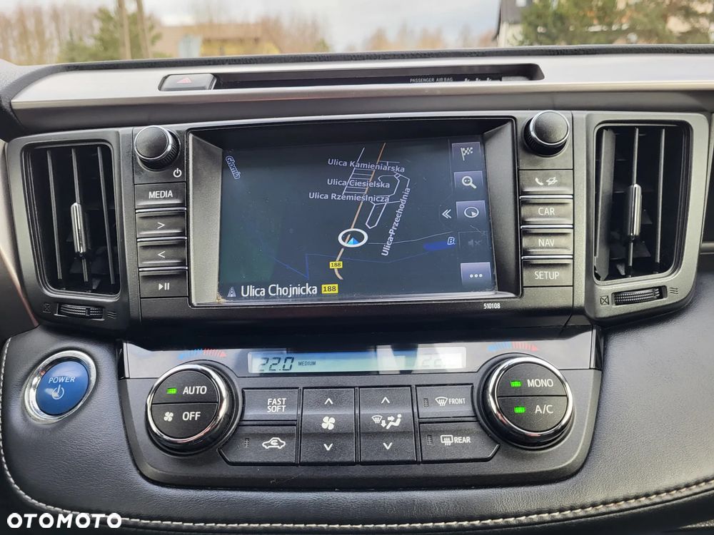 Toyota RAV4 Hybrid Premium 4x2 - 21