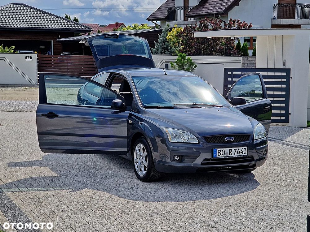 Ford Focus 1.6 16V Ambiente - 9