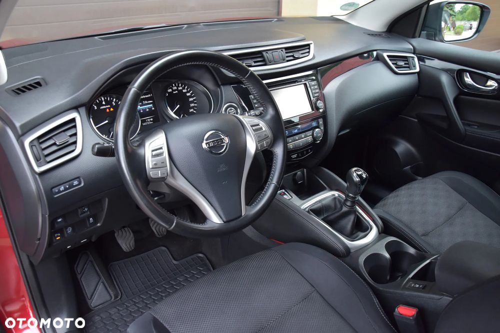 Nissan Qashqai 1.6 DIG-T N-Connecta - 18