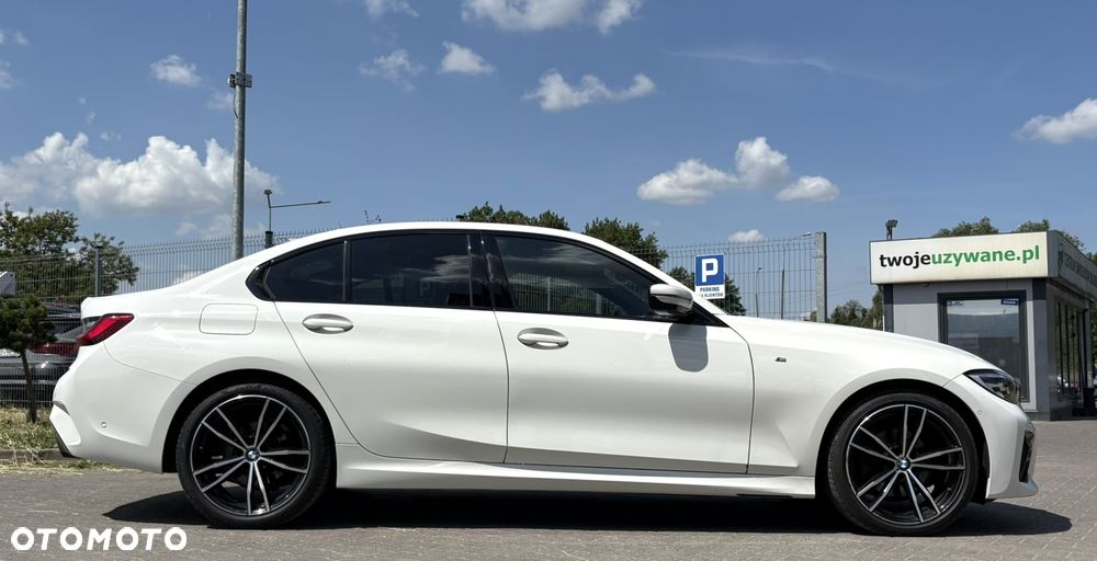 BMW Seria 3 320d xDrive mHEV sport - 4