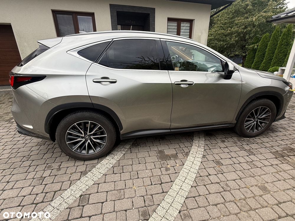 Lexus NX 350h Prestige 2WD - 4