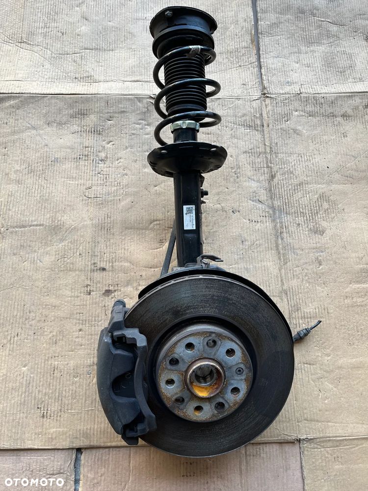 ZWROTNICA AUDI SKODA VW ZWROTNICA AMORTYZATOR MCPHERSON LEWY PRZÓD 5WA413031 ** - 1