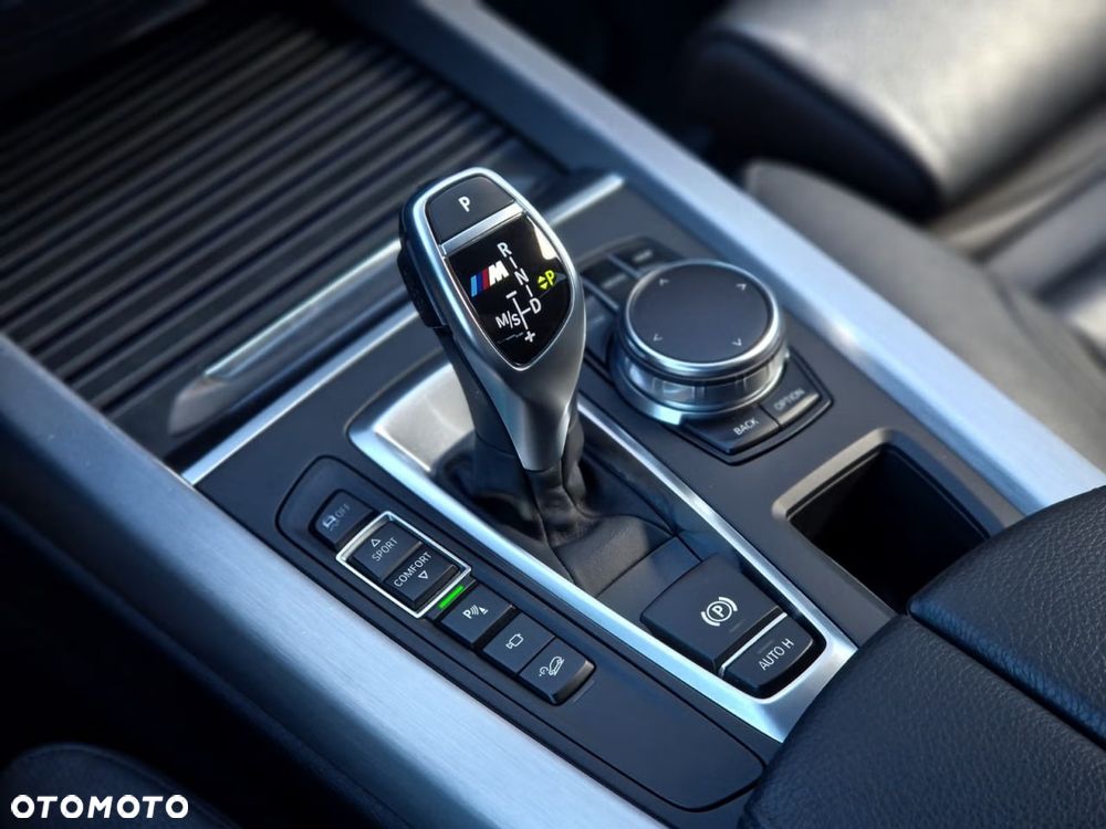 BMW X5 M M50d - 23