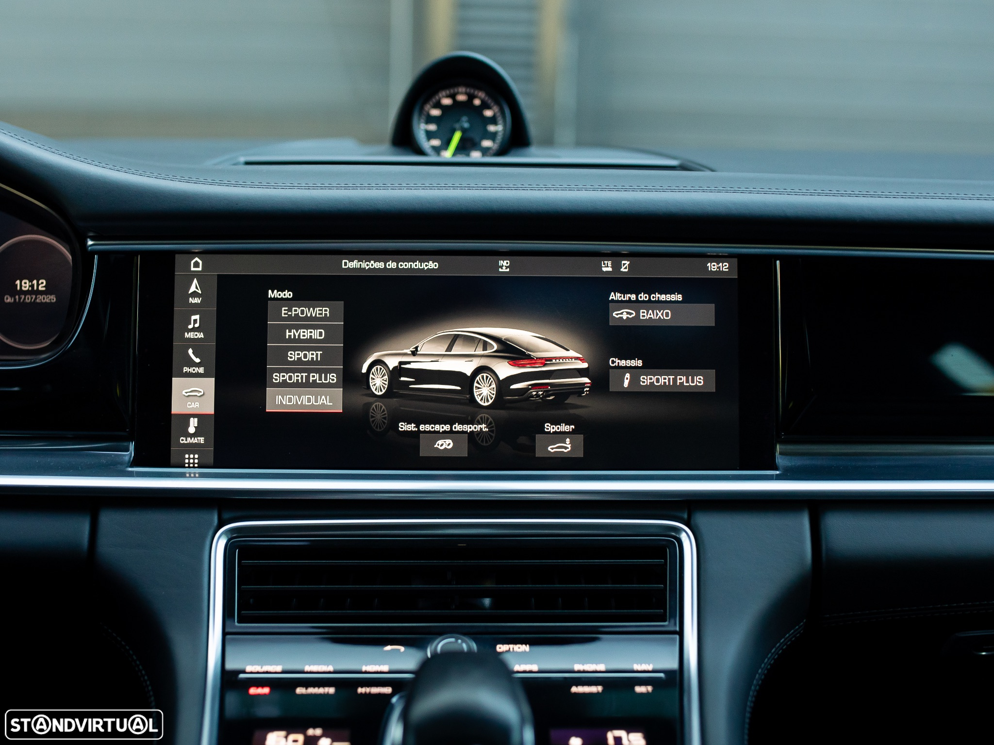 Porsche Panamera 4 E-Hybrid - 43