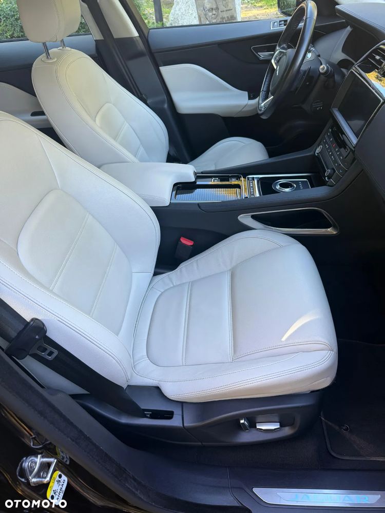 Jaguar F-Pace 2.0 i4D AWD Prestige - 21