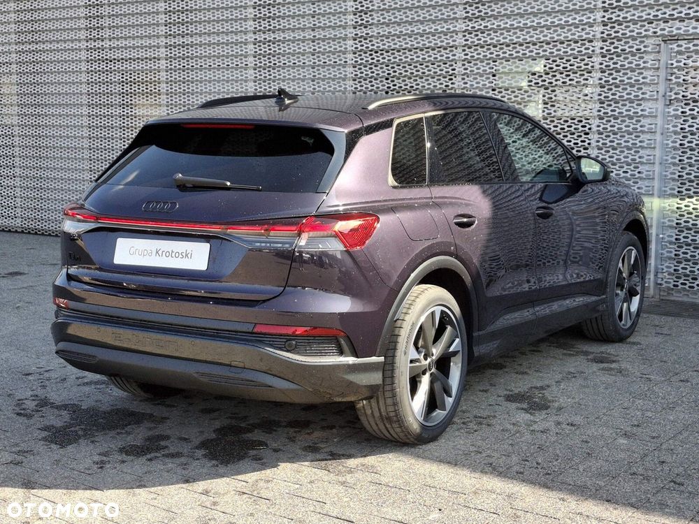 Audi Q4 e-tron - 8