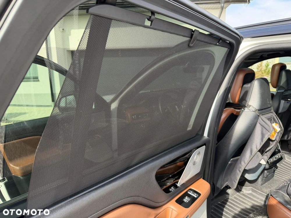 Ford Explorer - 14