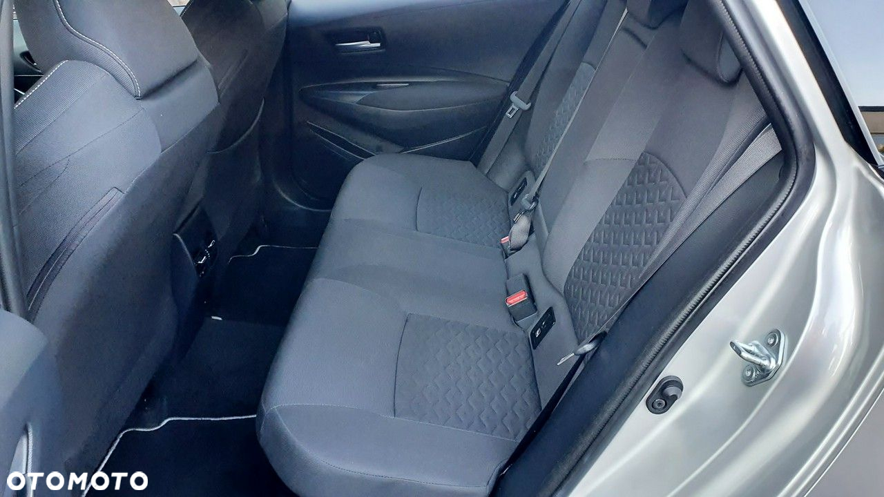 Toyota Corolla - 21