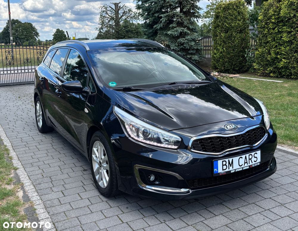 Kia Ceed 1.6 CRDi 136 ISG Dream-Team Edition - 27