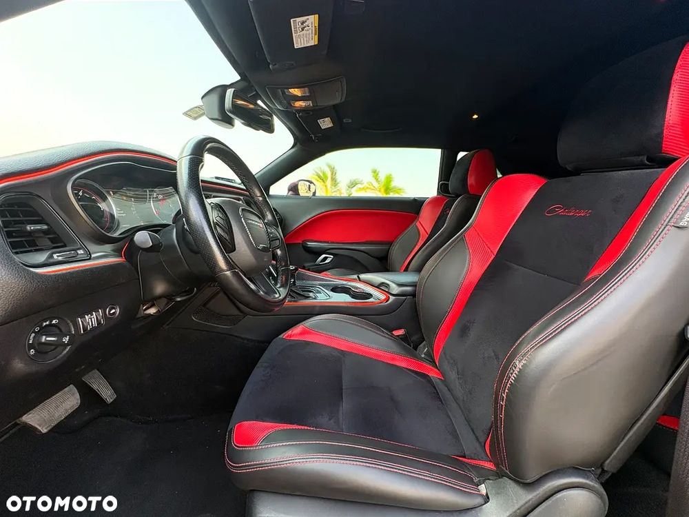 Dodge Challenger 5.7 R/T - 11