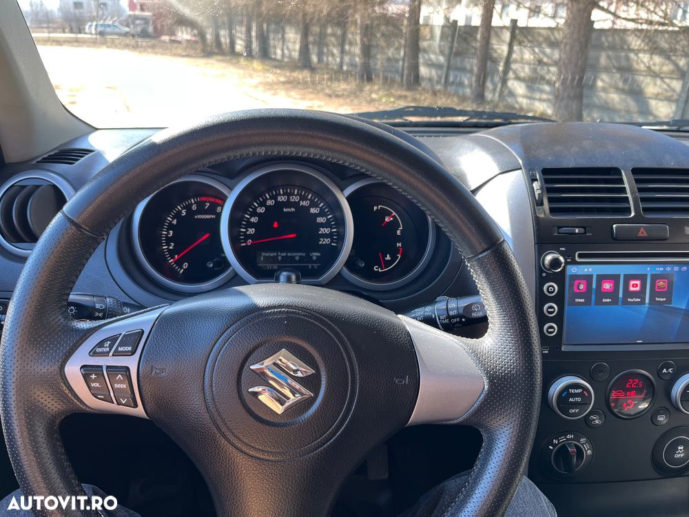 Suzuki Grand Vitara 2.4 Club - 19