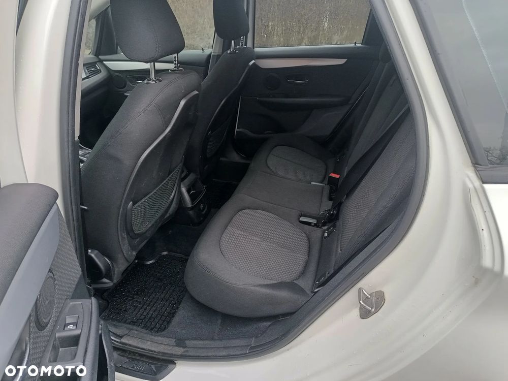 BMW Seria 2 218i - 18