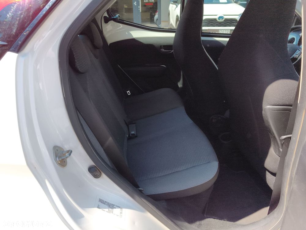 Toyota Aygo - 11