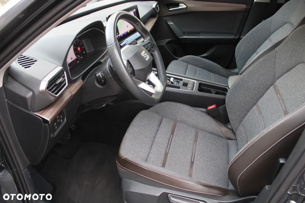 Seat Leon Sportstourer 2.0 TDI DSG Xcellence Plus - 6