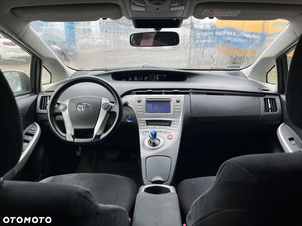 Toyota Prius 1.8 HSD Active - 15