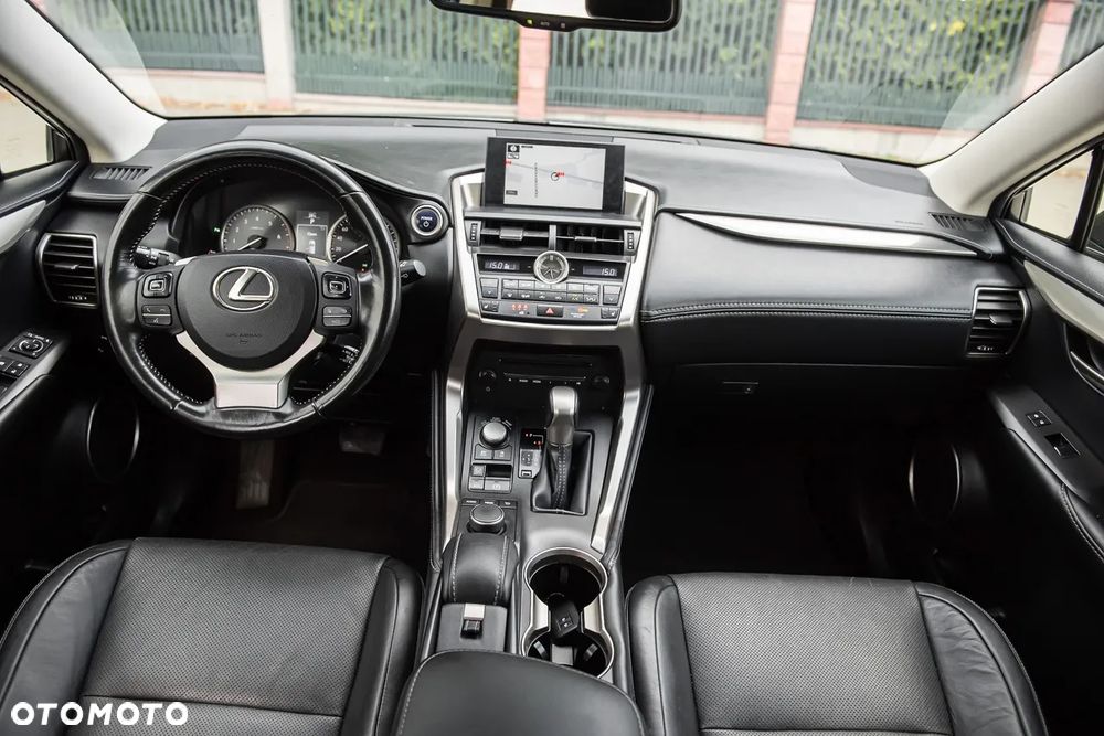Lexus NX 300h Prestige AWD - 27