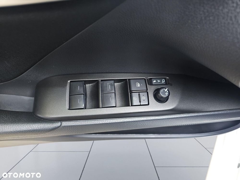 Toyota Camry 2.5 Hybrid Comfort CVT - 19