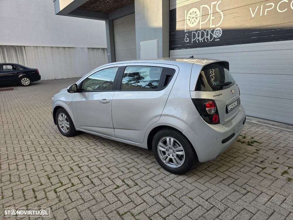 Chevrolet Aveo 1.3 VCDi LTZ - 10