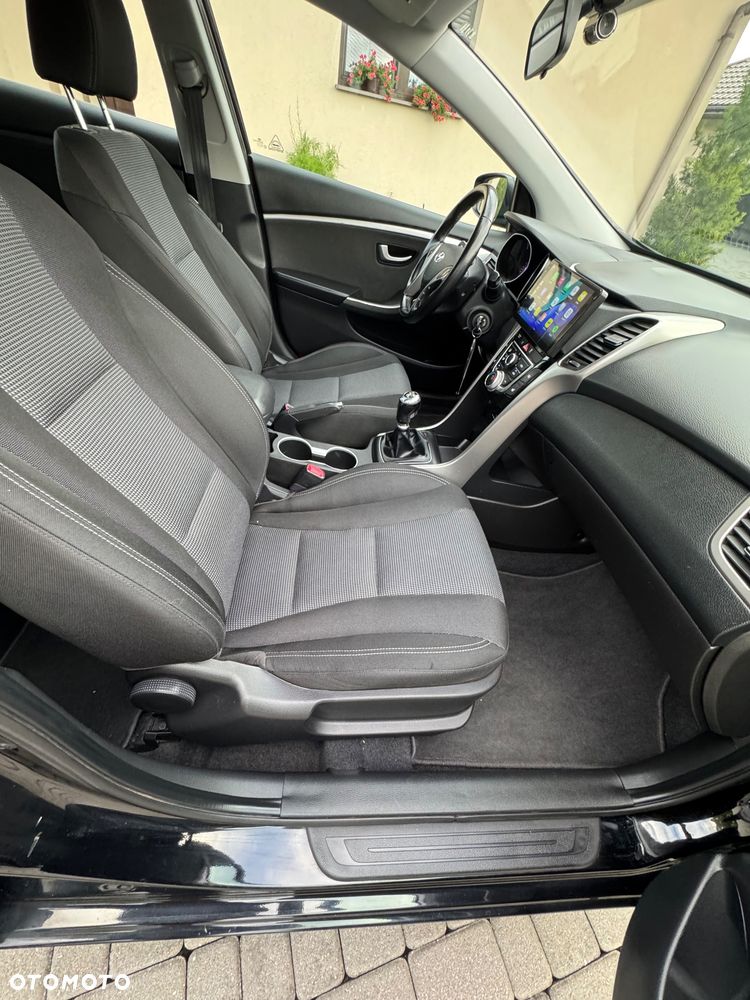 Hyundai i30 1.4 Premium - 28
