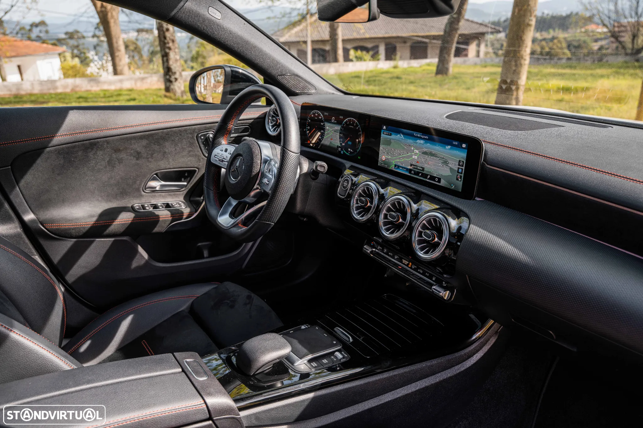 Mercedes-Benz CLA 250 e Shooting Brake AMG Line - 12
