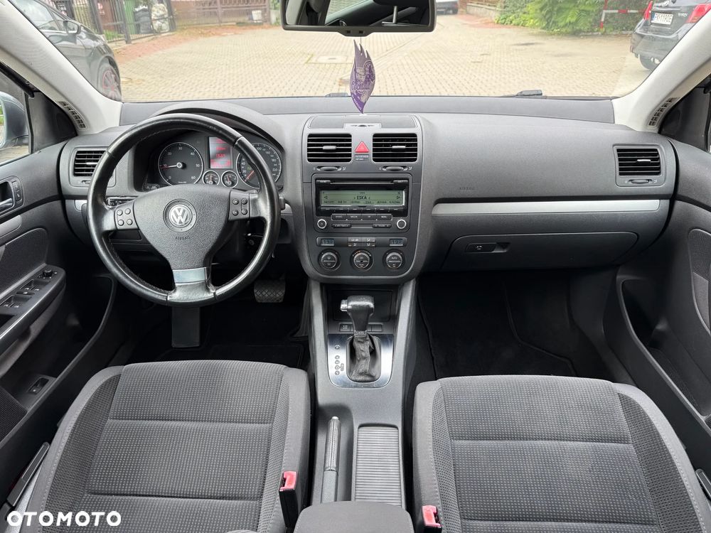 Volkswagen Jetta 1.9 TDI DSG Comfortline - 3