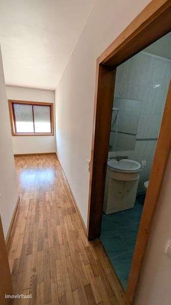 Apartamento T2 com lugar de garagem em Gondomar - Grande imagem: 5/8