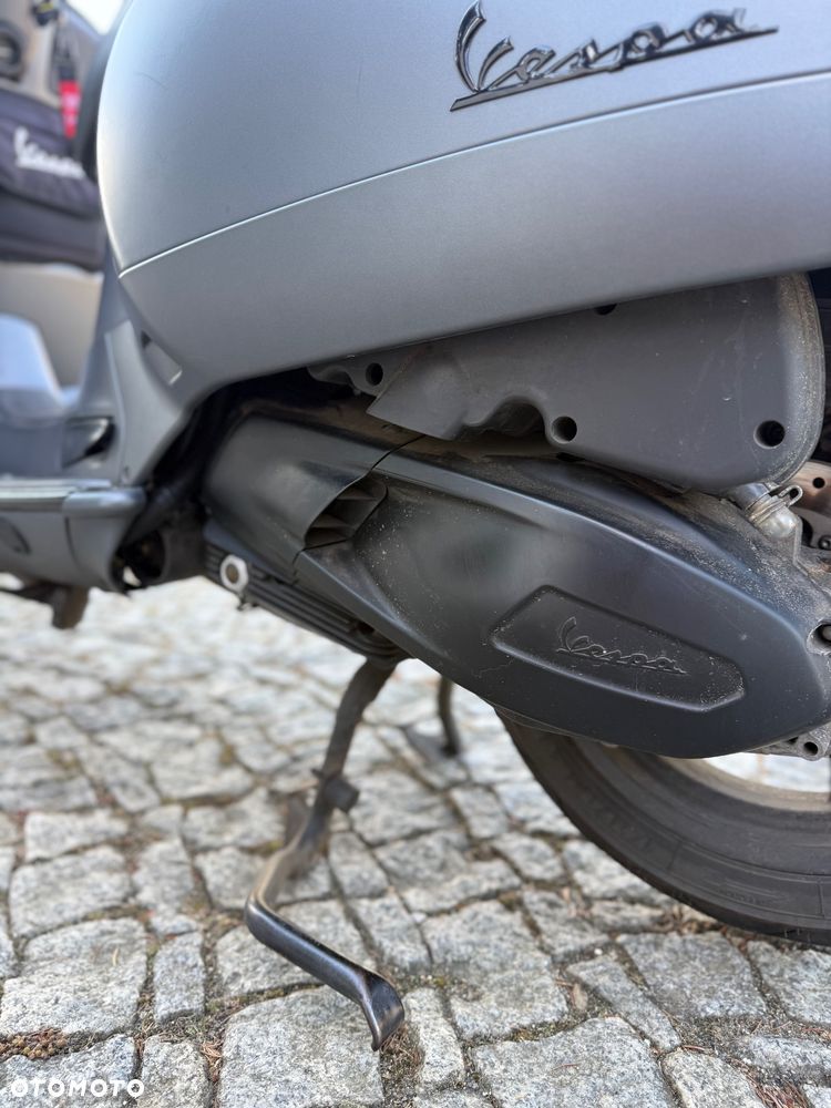 Vespa GTS - 12