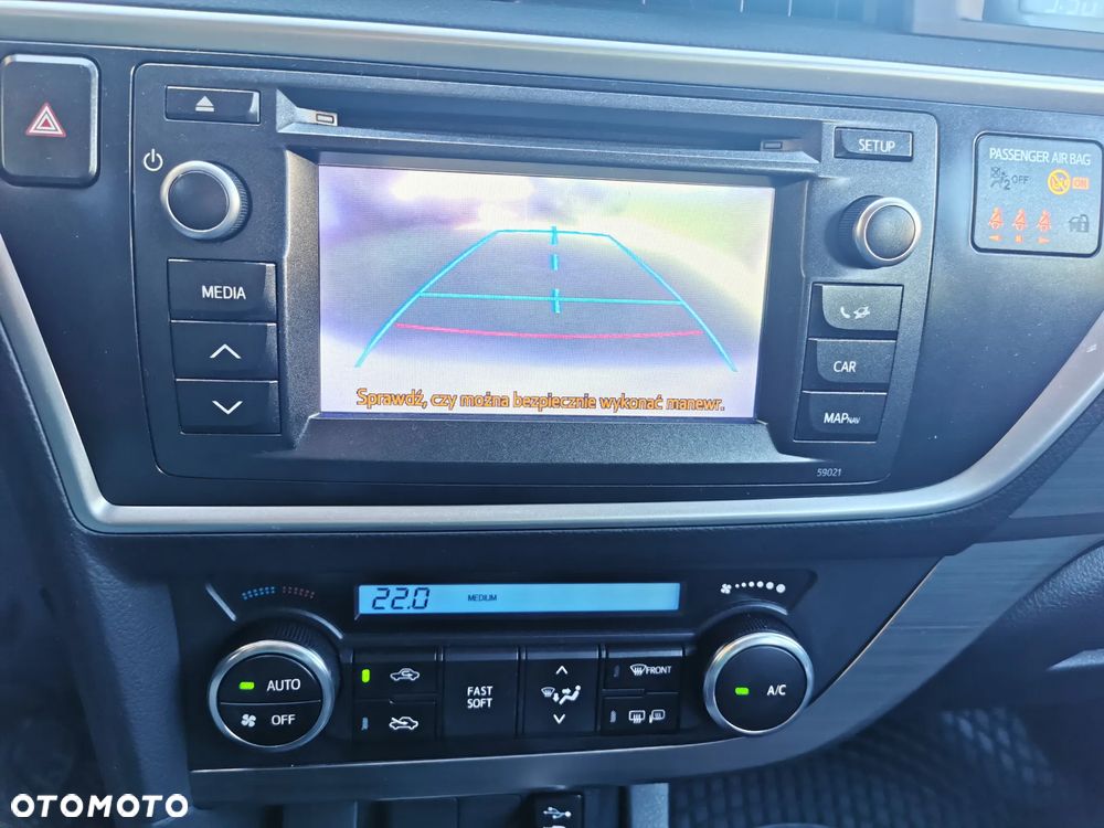 Toyota Auris 1.6 Dynamic - 12