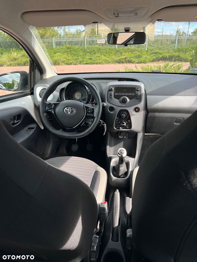 Toyota Aygo 1.0 VVT-i Black Edition - 10