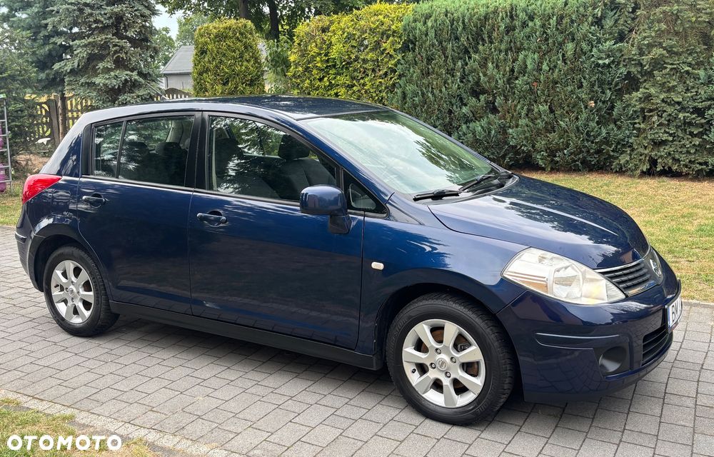 Nissan Tiida - 24