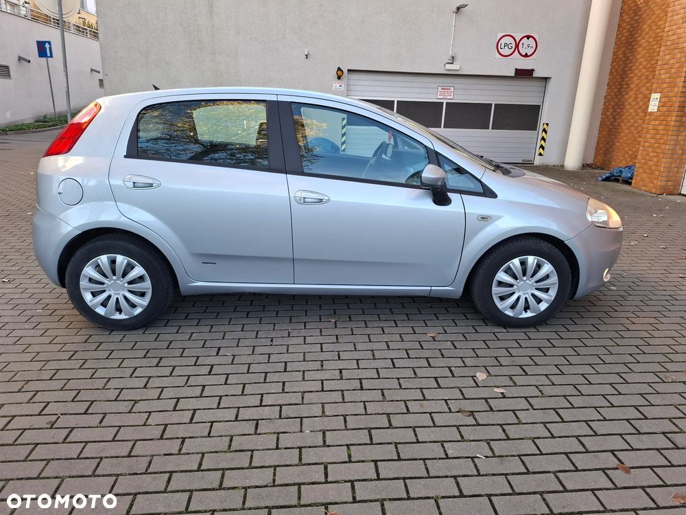 Fiat Grande Punto 1.2 8V Dynamic - 18