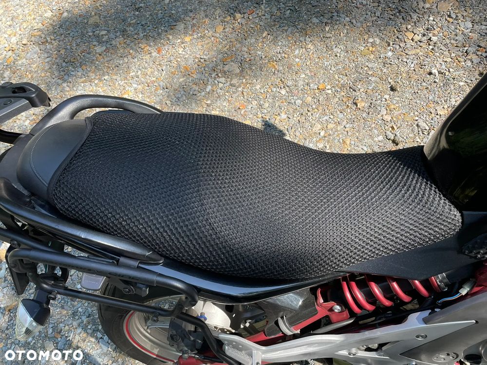 Kawasaki ER - 19