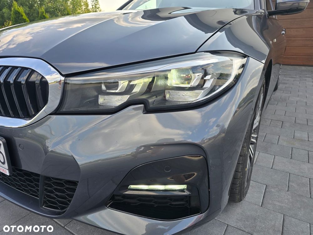 BMW Seria 3 320d xDrive M Sport Shadow sport - 4