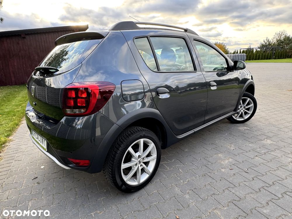 Dacia Sandero Stepway TCe 100 Celebration - 3