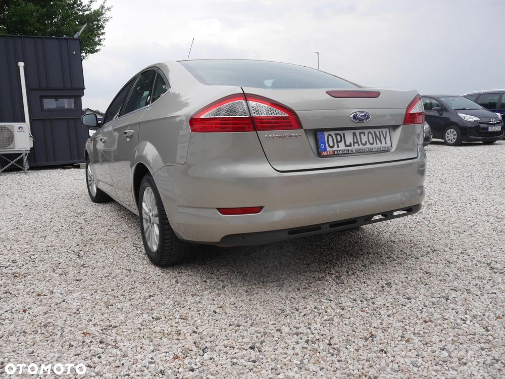 Ford Mondeo 2.0 Ghia Executive - 4