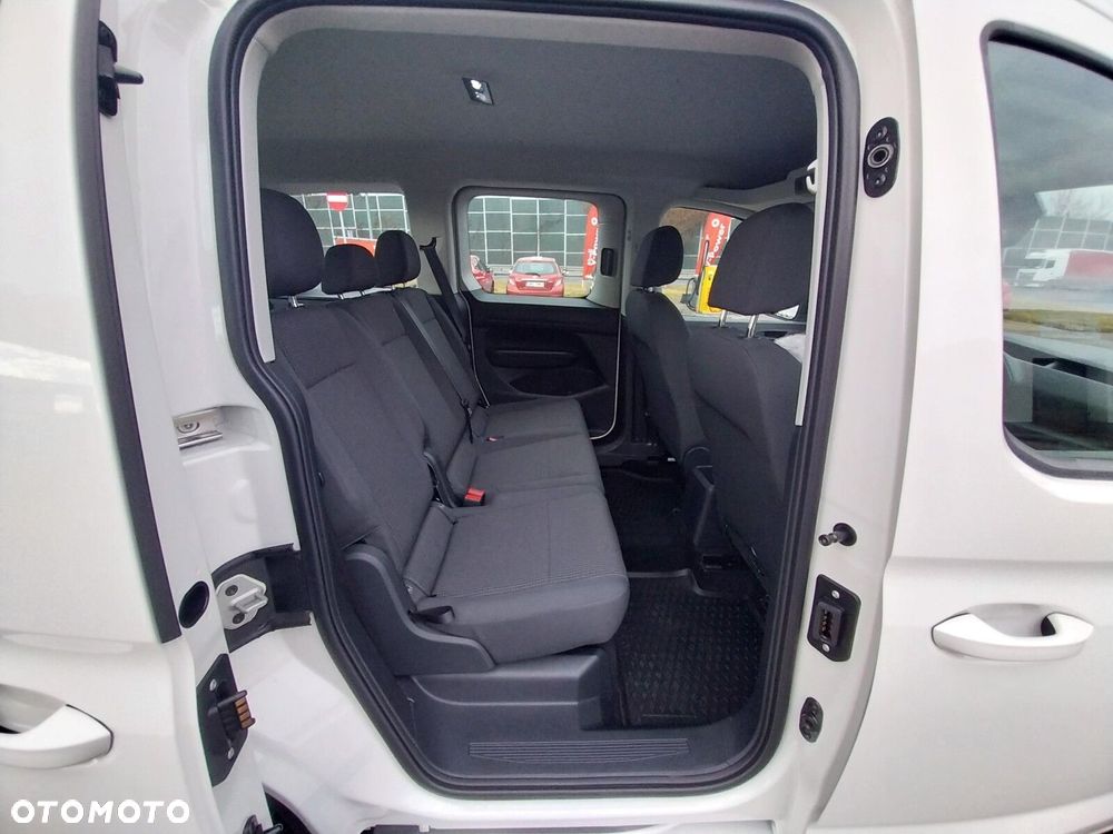 Volkswagen Caddy Caddy silnik: 2,0 l TDI EU6 SCR 75 kW skrzynia biegów: manualna 6 -biegowa rozstaw osi: 2755 mm - 7