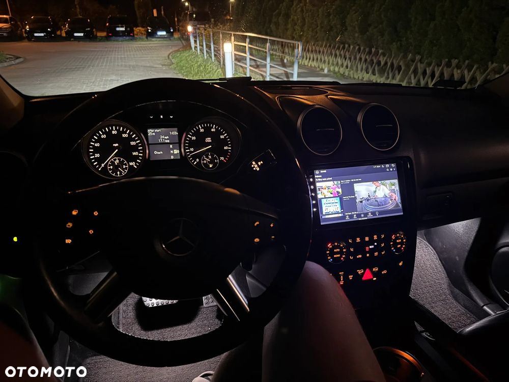 Mercedes-Benz ML 500 4-Matic - 40