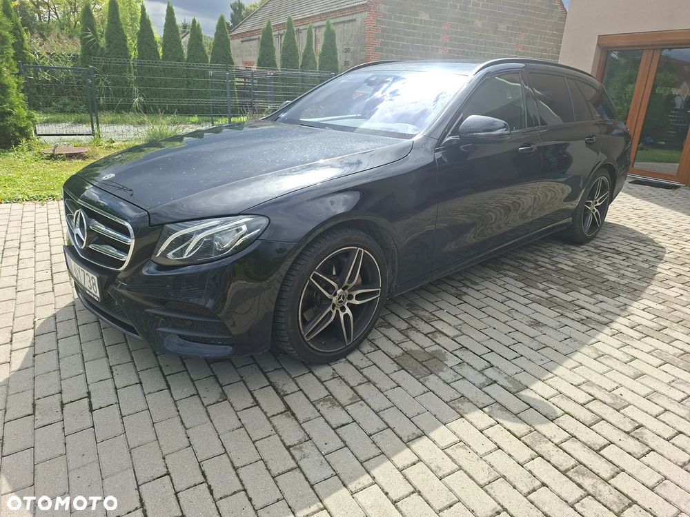 Mercedes-Benz Klasa E 220 d 9G-TRONIC - 4