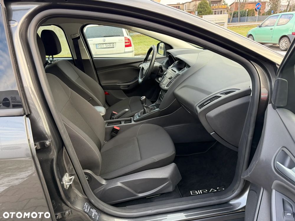 Ford Focus 1.6 SYNC Edition - 12