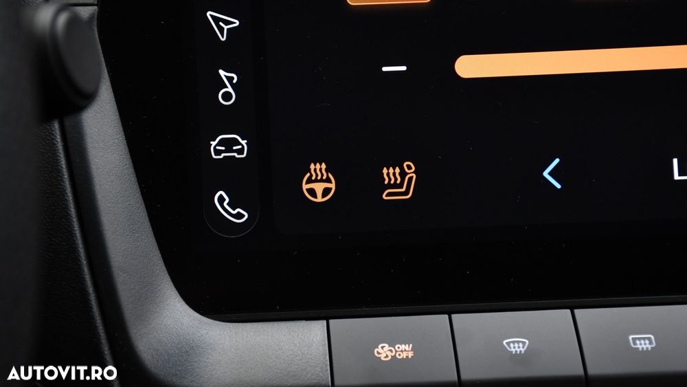 MG ZS HEV Hybrid+ Luxury - 27