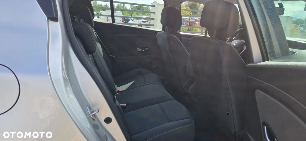 Renault Megane 1.6 16V Authentique - 9