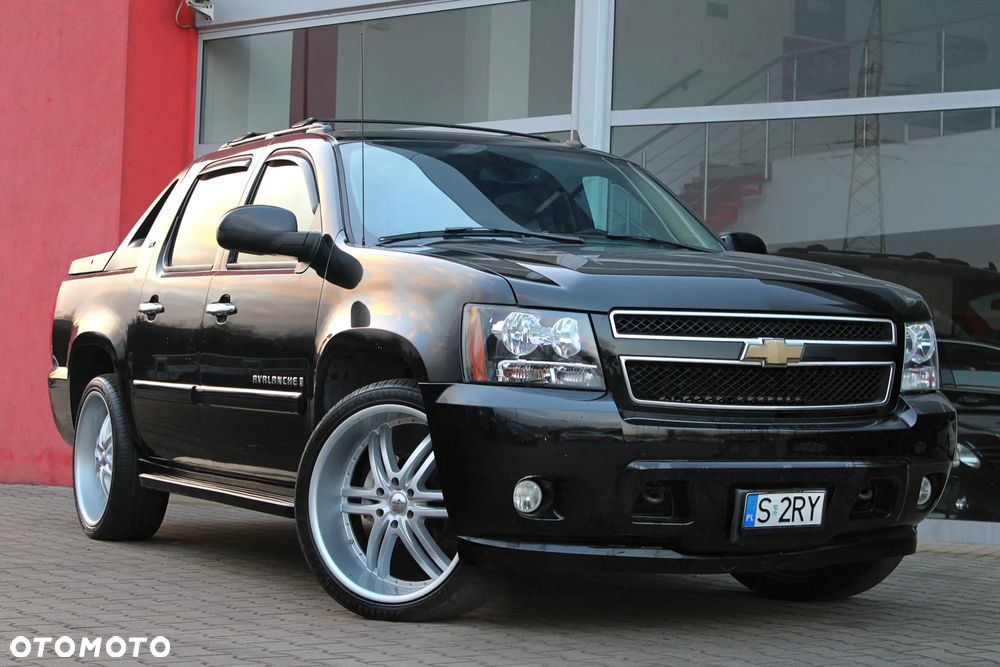 Chevrolet Avalanche - 1
