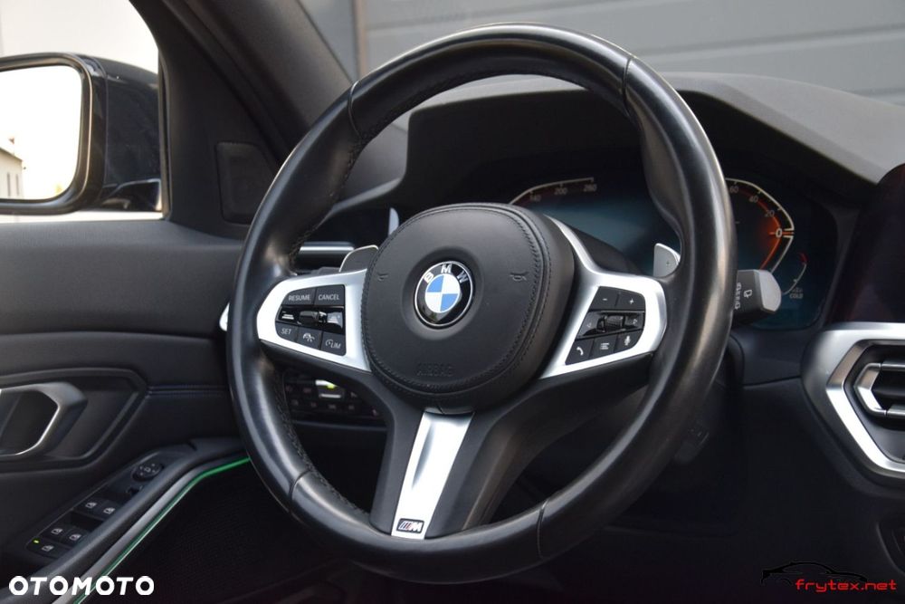 BMW Seria 3 - 34