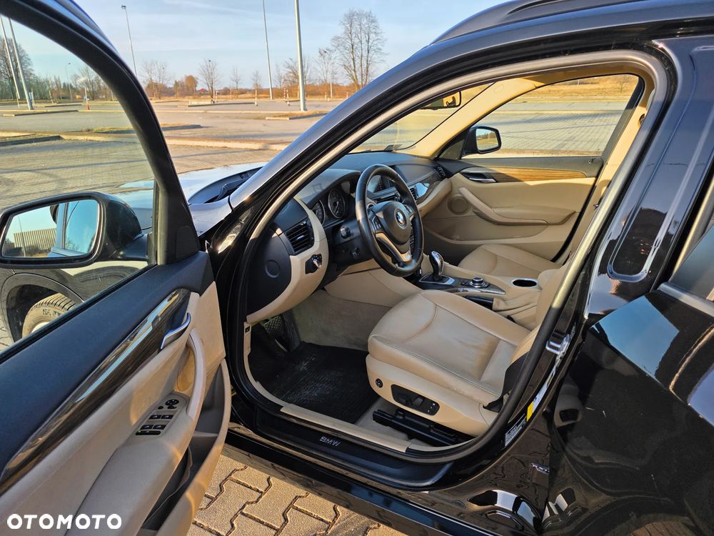 BMW X1 xDrive28i - 11